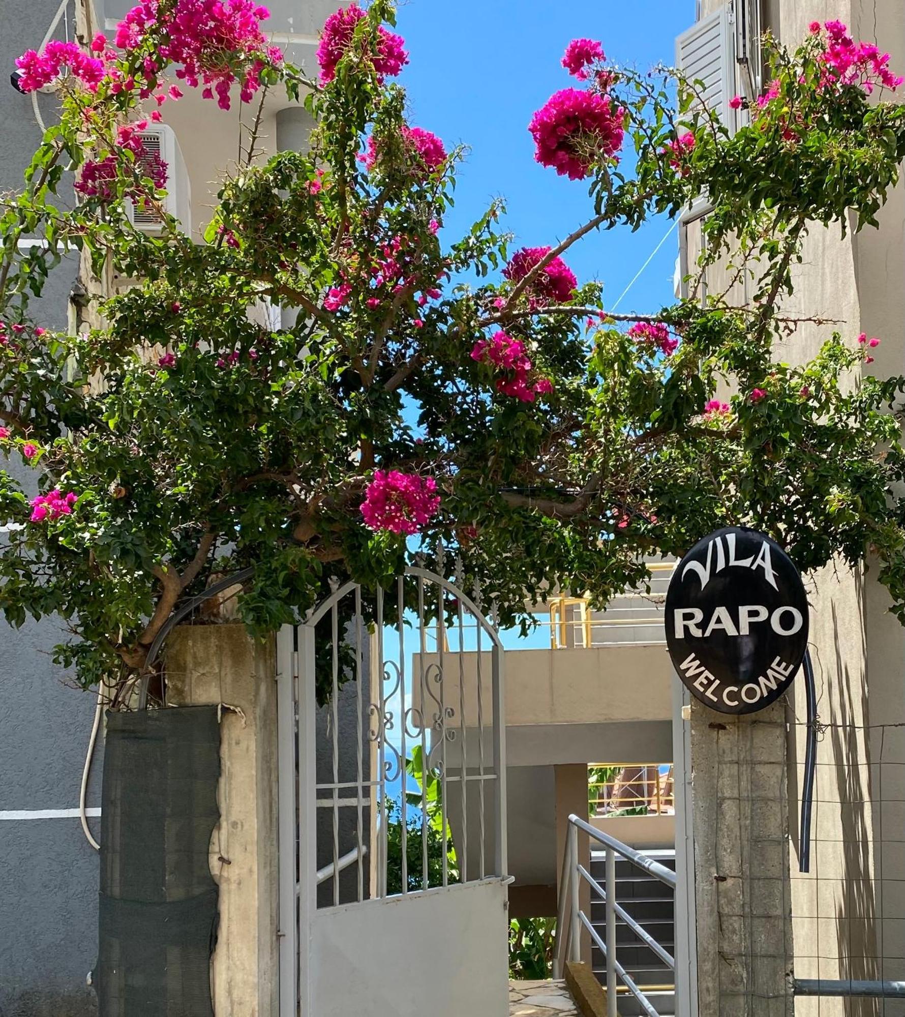 Vila Rapo Himare Buitenkant foto